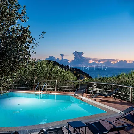 Wonderful Seaview And Pool - Casa Rosa Gialla 别墅 *