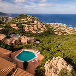 Wonderful Seaview And Pool - Casa Rosa Gialla コスタ・パラディーゾ